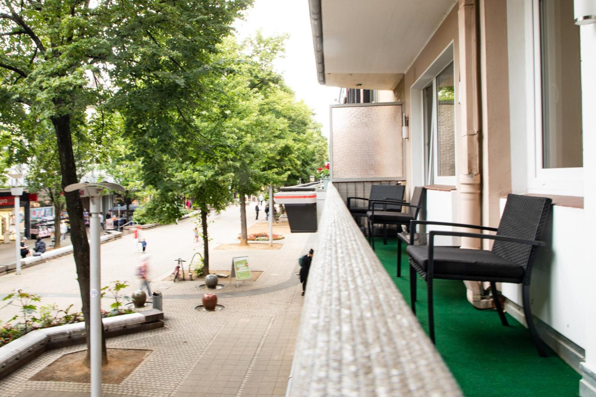Me Living Bad Pyrmont Innenstadt 10 Meter Balkon ภายนอก รูปภาพ