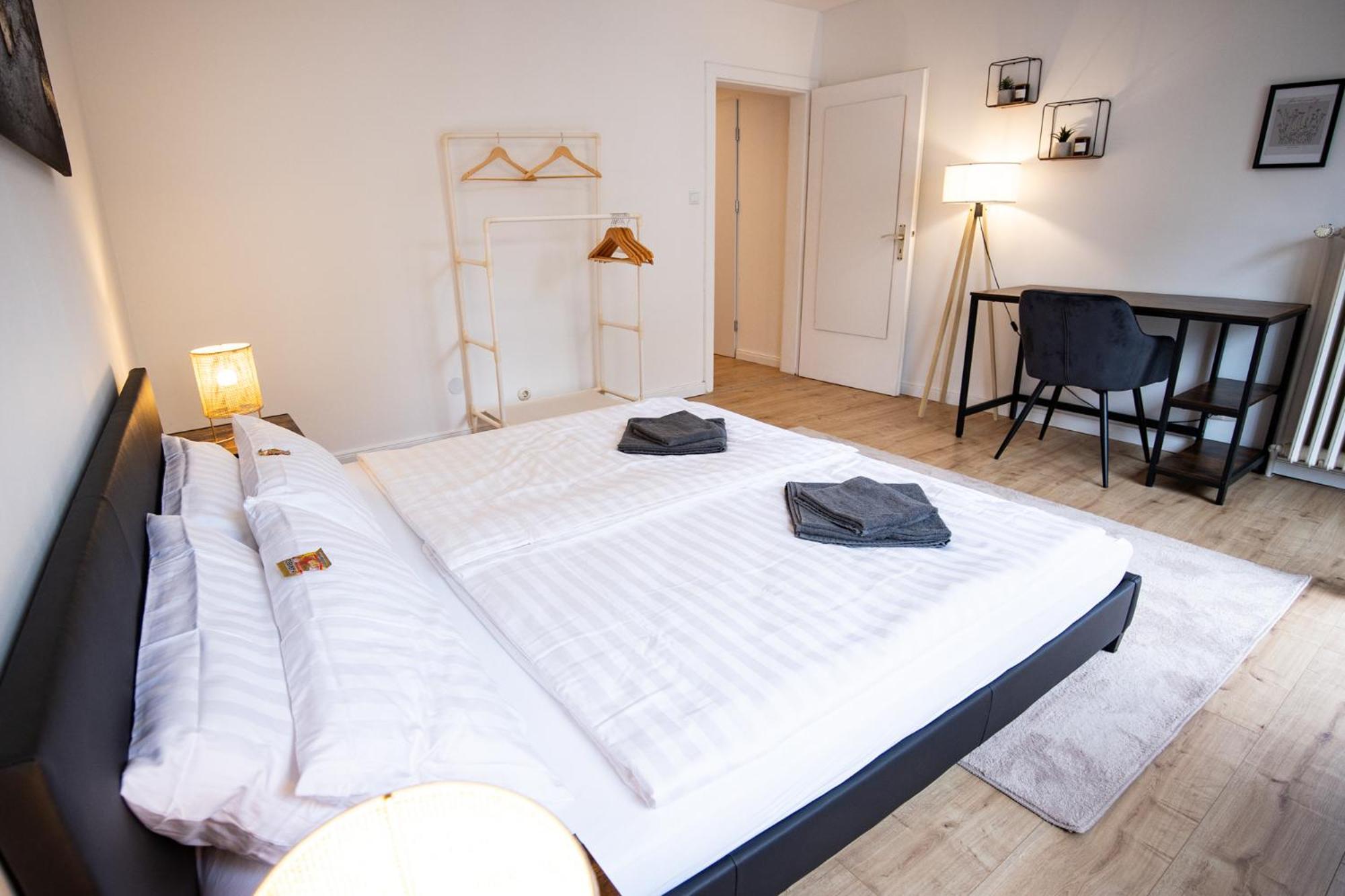 Me Living Bad Pyrmont Innenstadt 10 Meter Balkon ภายนอก รูปภาพ