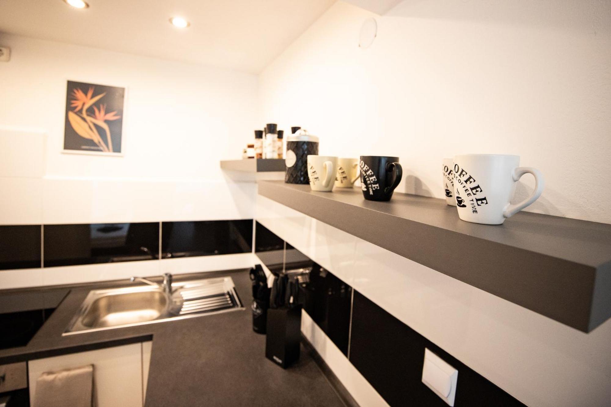 Me Living Bad Pyrmont Innenstadt 10 Meter Balkon ภายนอก รูปภาพ
